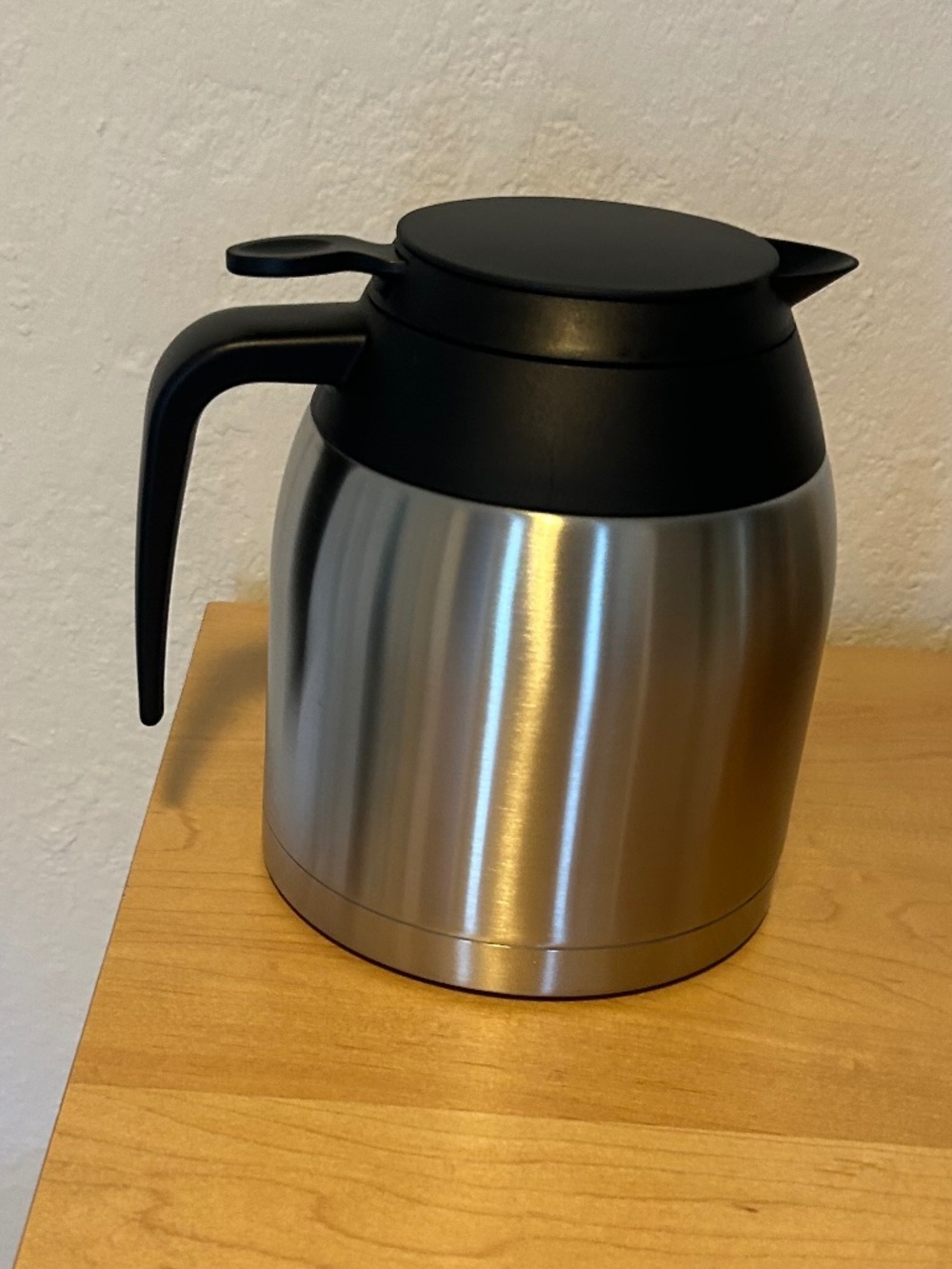 Bonavita BVTHSS01 Stainless Steel Thermal Coffee Carafe Black Lid‎